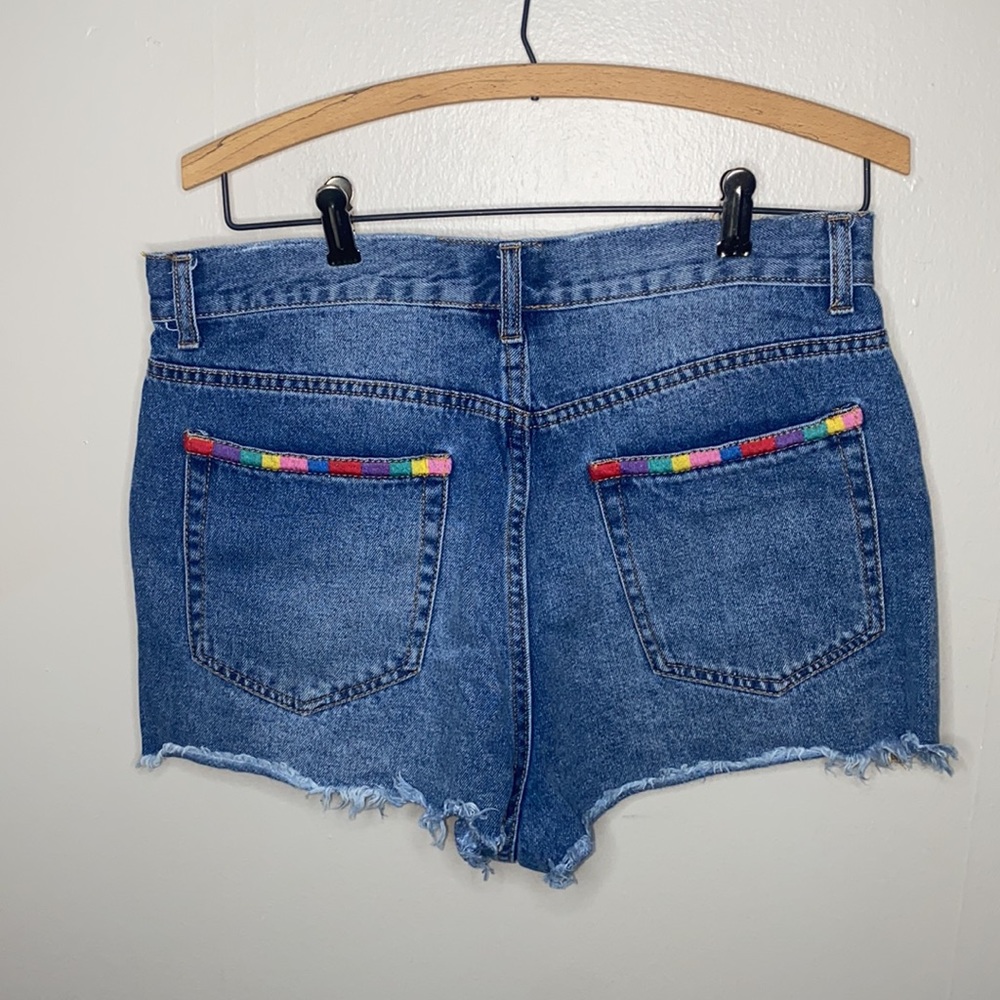 🎲Super cute rainbow shorts! - Picture 7 of 7